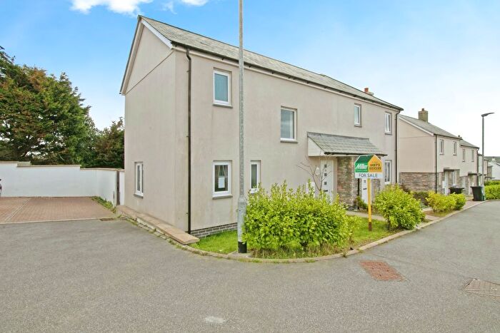 2 Bedroom End Of Terrace House For Sale In Gwel An Woon, Goonhavern, Truro, Cornwall, TR4