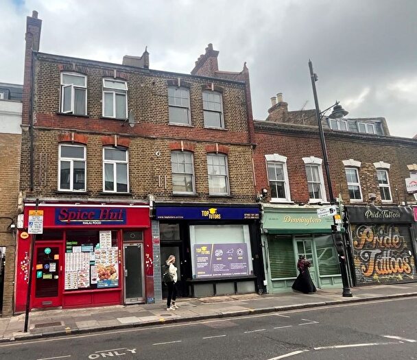1 Bedroom Flat For Sale In Flat Red Brick Court, Roman Road, London, E3