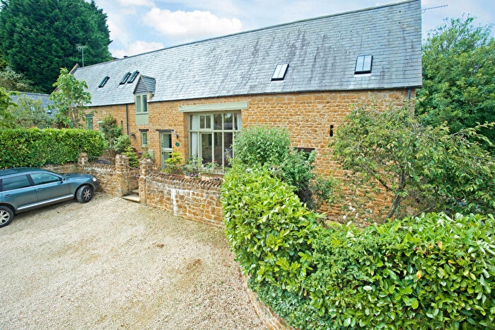 3 Bedroom Semi-Detached House For Sale In Middle Lane, Shotteswell, OX17