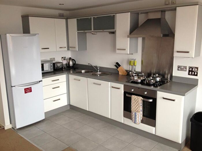 Apartment To Rent In Hive, Masshouse Plaza, Birmingham, B5