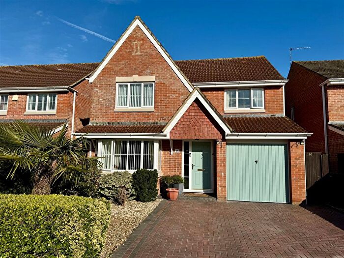 4 Bedroom Detached House For Sale In Woodpecker Close, Rogiet, Caldicot, NP26