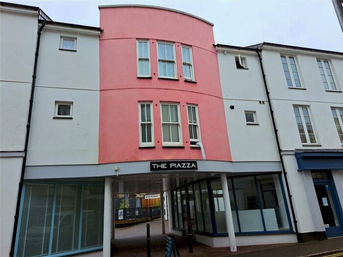 2 Bedroom Apartment To Rent In The Piazza, Bodmin, PL31
