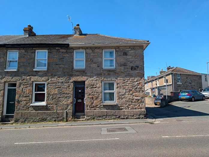 3 Bedroom End Terrace House For Sale In St Clare Street, Penzance, TR18