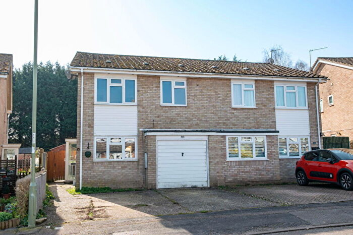 3 Bedroom Semi Detached House For Sale In Lightsfield, Oakley, Basingstoke, RG23