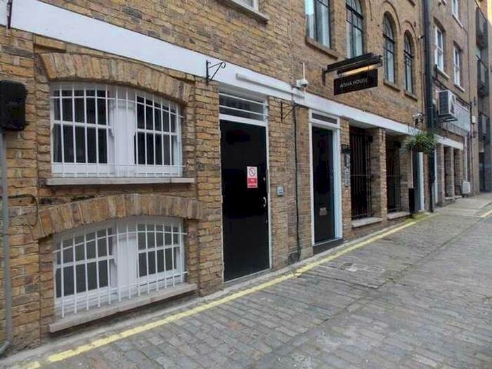 Studio To Rent In Montagu Row, Marylebone, W1U