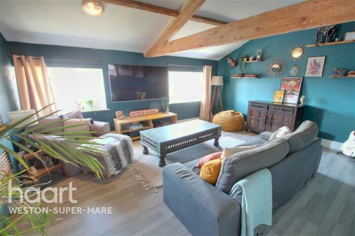 2 Bedroom Flat To Rent In Royal Crescent, BS23