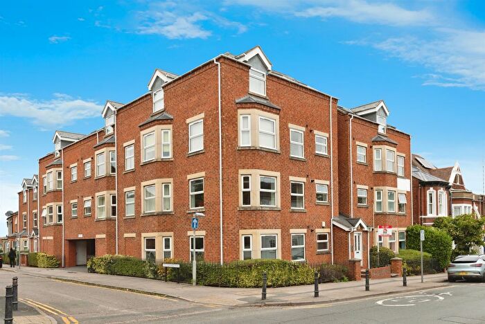 2 Bedroom Flat For Sale In King Edward Road, Rugby, CV21
