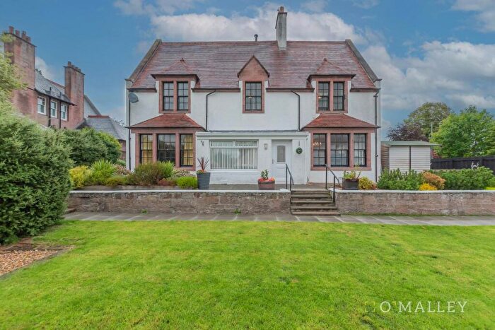6 Bedroom Detached House For Sale In Claremont, Alloa, FK10