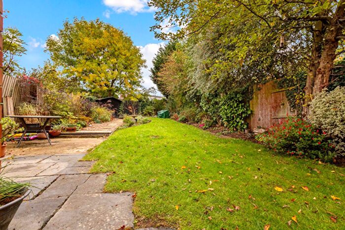 3 Bedroom Semi-detached House For Sale In Danehurst Avenue, Leicester, LE3