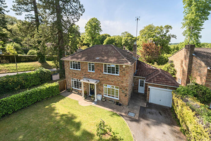 4 Bedroom Detached House For Sale In Goodyers, Alton, GU34