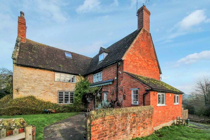 2 Bedroom Apartment To Rent In Banbury Road, Lighthorne, CV35