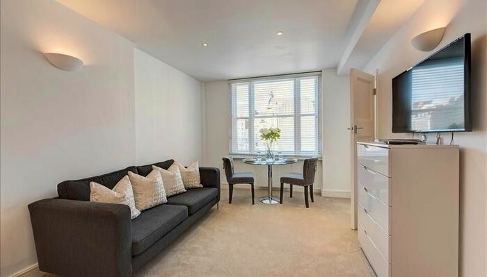 Studio To Rent In Hill Street, Mayfair, London, W1J