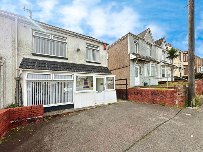 3 Bedroom Semi-Detached House For Sale In Pentregethin Road, Gendros, Swansea, SA5