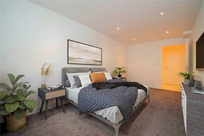 1 Bedroom Apartment To Rent In Grimshaw Street, Burnley, Lancashire, BB11