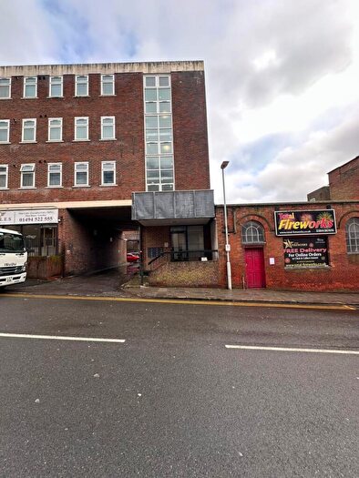 1 Bedroom Apartment To Rent In Corporation Street, HP13