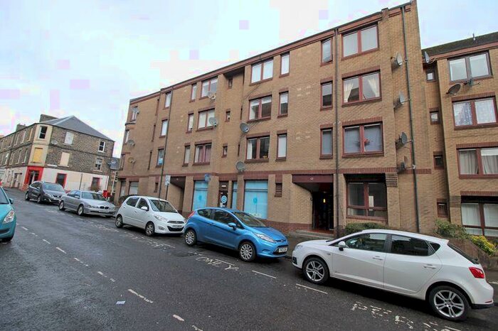 2 Bedroom Flat To Rent In Upper Craigs, Stirling, FK8