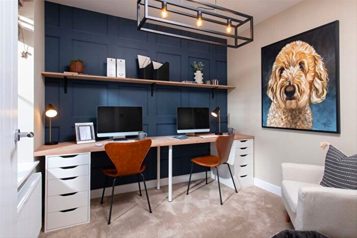 3 Bedroom End Of Terrace House For Sale In Meadowview Road, London, SW20