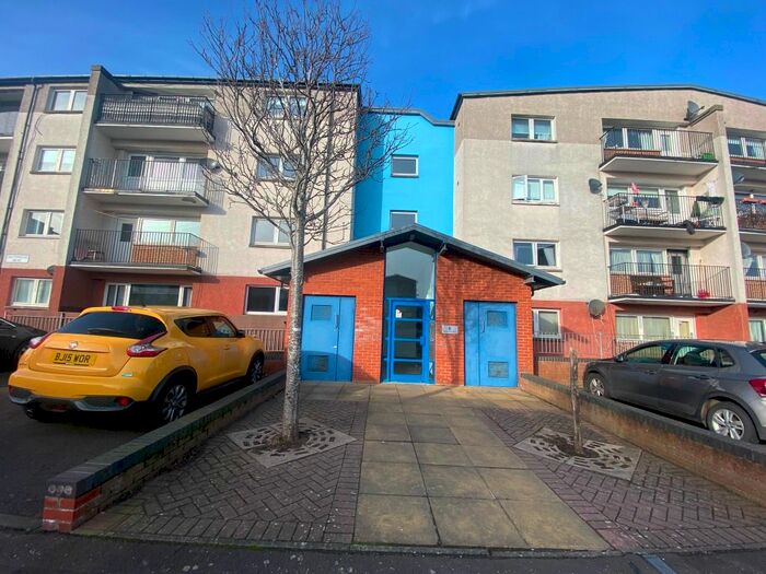 2 Bedroom Flat To Rent In Southhouse Brae, Gracemount, Edinburgh, EH17