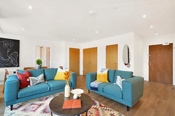 2 Bedroom Apartment To Rent In Sherlock Quarter, Sherlock Street, B5