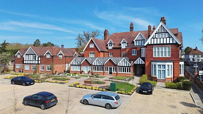 2 Bedroom Apartment To Rent In High Garrett, Braintree, CM7