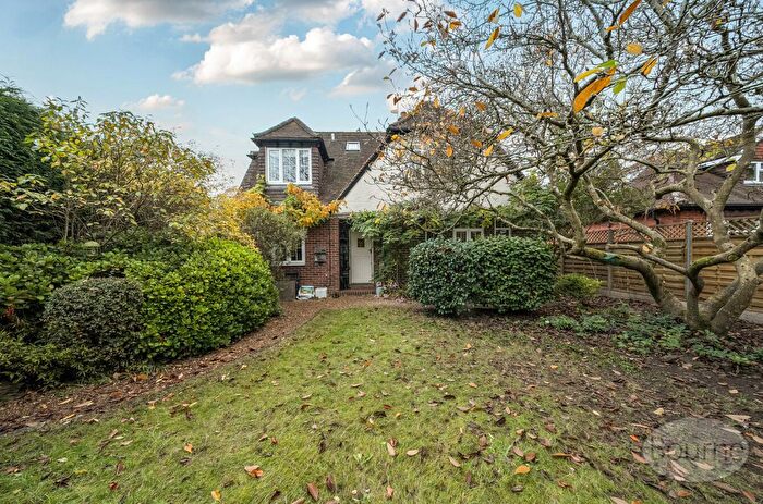 4 Bedroom Detached House For Sale In Potters Lane, Send, Woking, Surrey, GU23