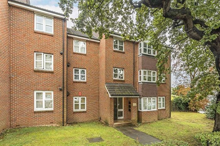 1 Bedroom Flat For Sale In Le May Avenue, Lee, SE12