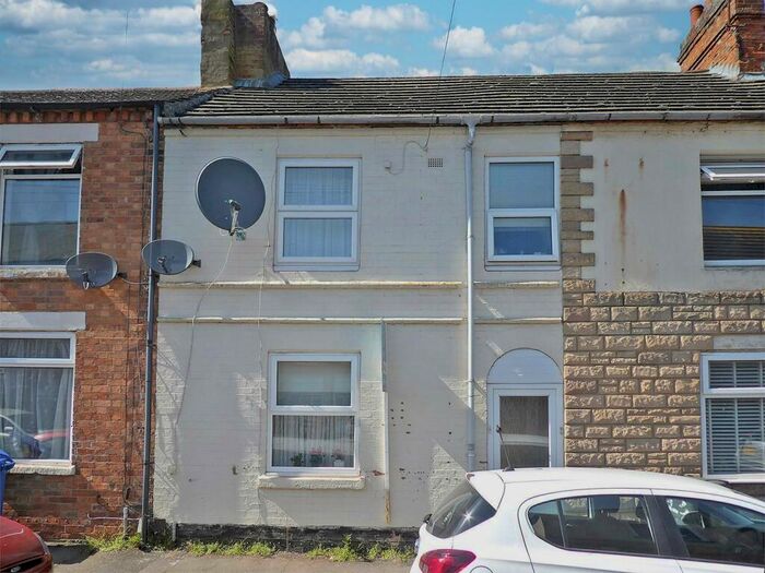 2 Bedroom Terraced House To Rent In Havelock Street, Kettering, NN16