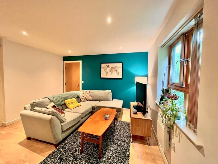 2 Bedroom Apartment To Rent In Manor Chare Apartments, Newcastle, NE1