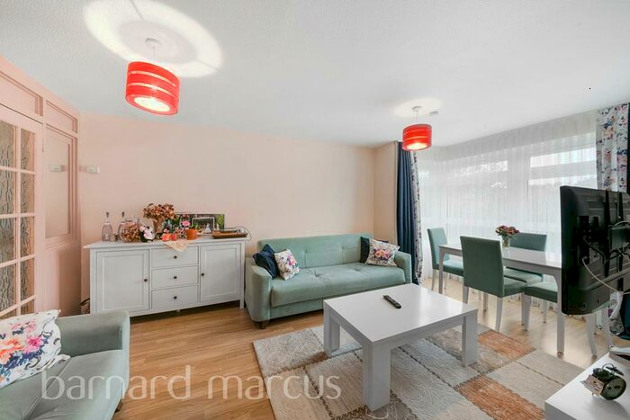 1 Bedroom Flat To Rent In Pert Close, Muswell Hill, N10