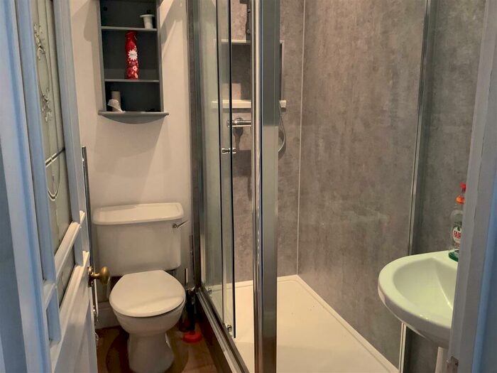 1 Bedroom Flat To Rent In Strode Road, Clevedon, BS21