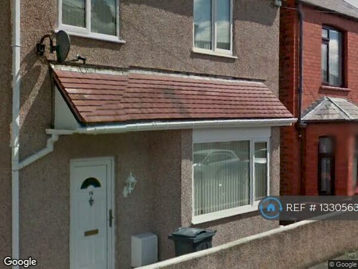 2 Bedroom Flat To Rent In Howard Street, Deeside, Flintshire, CH5