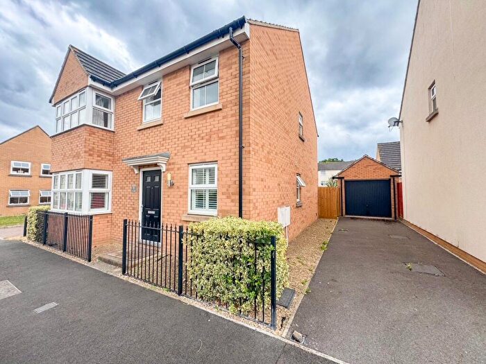 4 Bedroom Detached House For Sale In Oak Leaze, Patchway, Bristol, BS34