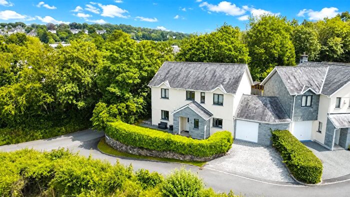 4 Bedroom Link Detached House For Sale In Philpott Lane, Tavistock, Devon, PL19