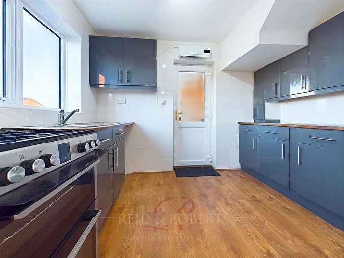 3 Bedroom Detached House For Sale In Woodland Drive, Greenfield, Holywell, CH8