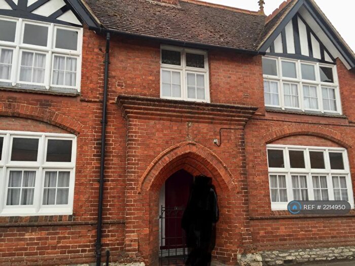 3 Bedroom Detached House To Rent In Union Street, Newport Pagnell, MK16