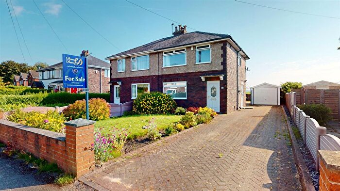 3 Bedroom Semi-Detached House For Sale In News Lane, Rainford, St. Helens, WA11