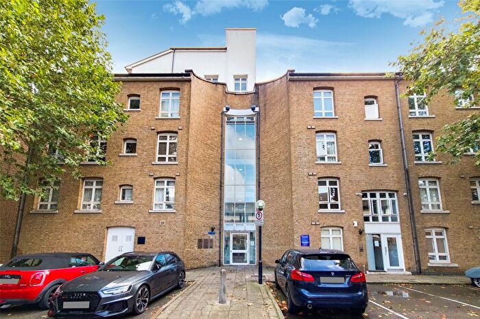 2 Bedroom Flat To Rent In Bow Quarter, Fairfield Road, London, E3