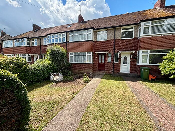 3 Bedroom Terraced House For Sale In Elgin Avenue, Ashford, TW15