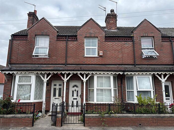 2 Bedroom Terraced House For Sale In Third Avenue, Goole, DN14