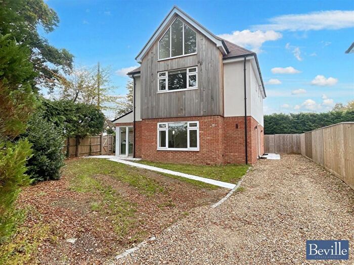 4 Bedroom Detached House For Sale In Kennylands Road, Sonning Common, RG4