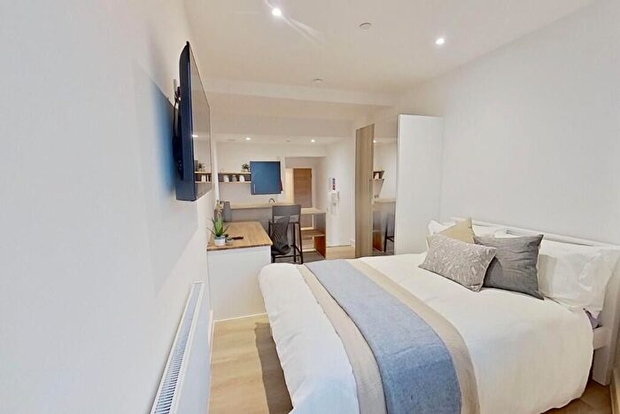 1 Bedroom Flat To Rent In Mansfield Road, Nottingham, NG1