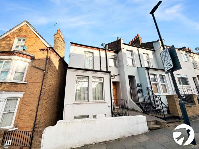 2 Bedroom Maisonette To Rent In Vicarage Park, Plumstead, London, SE18