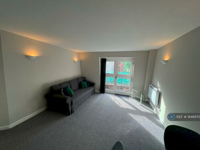 1 Bedroom Flat To Rent In Venice Court, Manchester, M1
