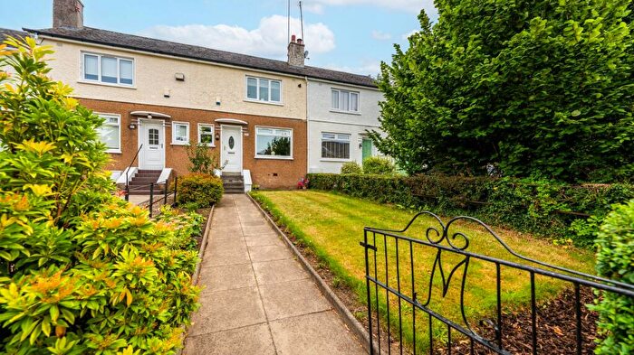 2 Bedroom Terraced House For Sale In Old Castle Road, Cathcart, Glasgow, G44