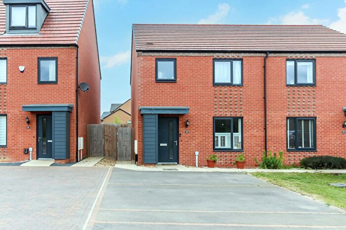 3 Bedroom Semi-Detached House For Sale In Beaumont Road, Wellingborough, NN8