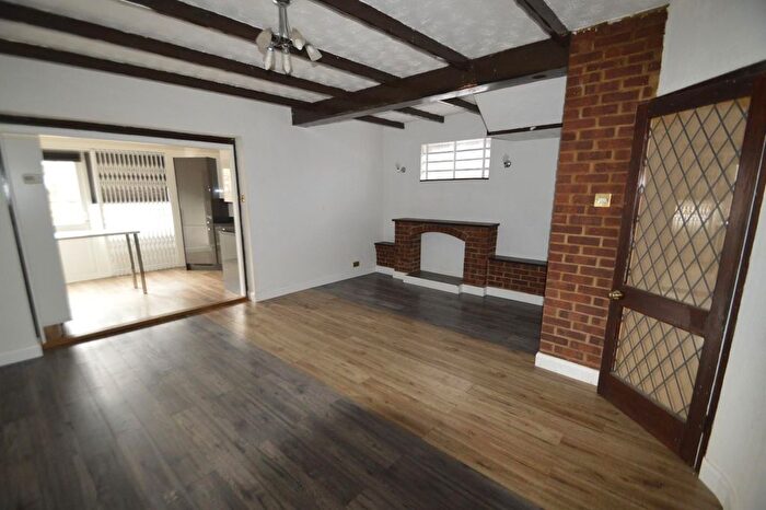 3 Bedroom End Of Terrace House For Sale In Downing Road, Dagenham, RM9