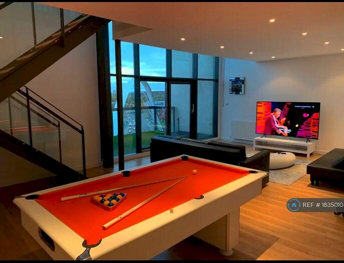 3 Bedroom Penthouse To Rent In Lancefield Quay, Glasgow, G3