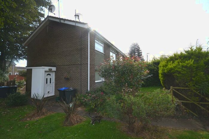 2 Bedroom Apartment To Rent In Brancepeth Close, Durham, DH1