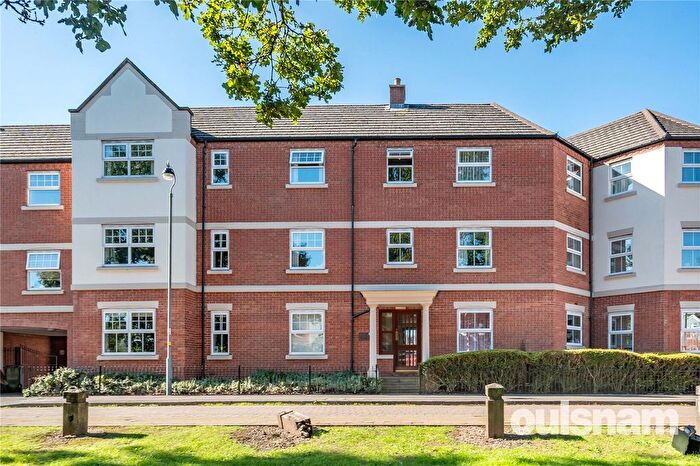 2 Bedroom Flat For Sale In Ratcliffe Avenue, Kings Norton, Birmingham, West Midlands, B30
