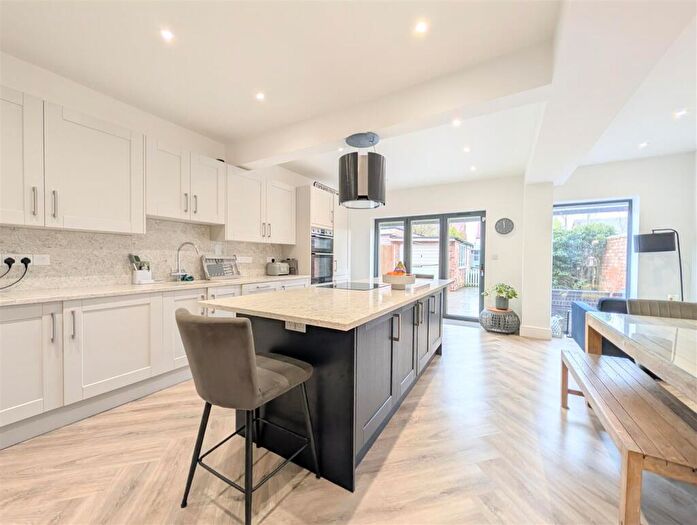 4 Bedroom Semi-Detached House To Rent In Golf Open - Mill Lane, Churchtown - Sleeps Up To, PR9
